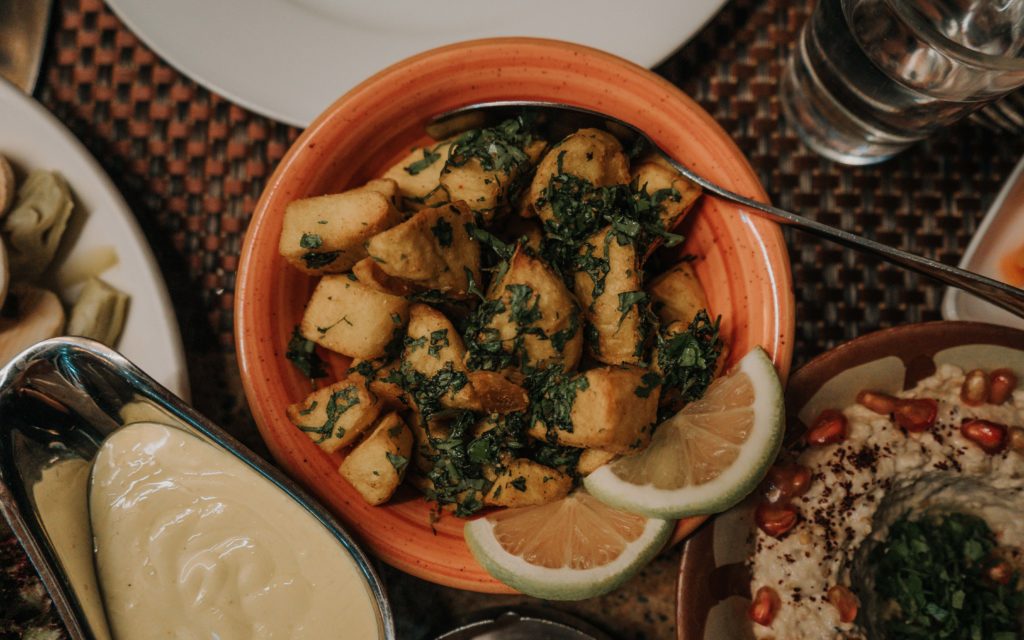 batata harra wegetariańskie potrawy w Bejrucie