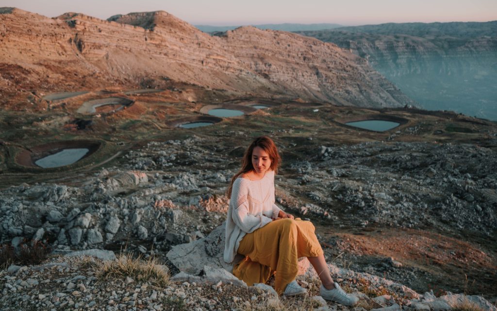 Akoura lakes girl