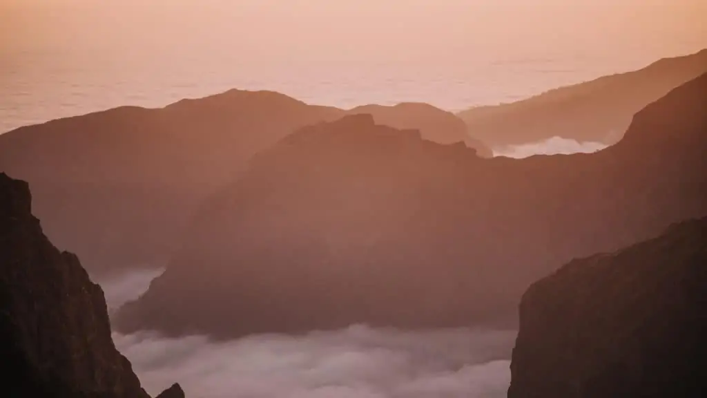 pico do arieiro above the clouds sunset spot on Madeira