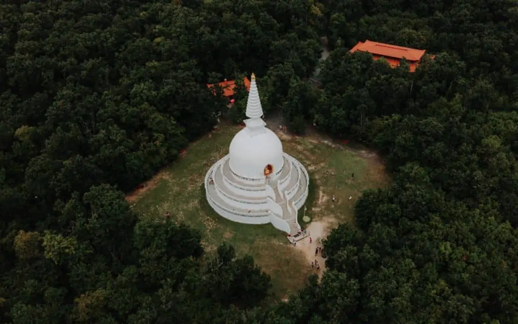 Zalaszántó stupa Balaton top things to do
