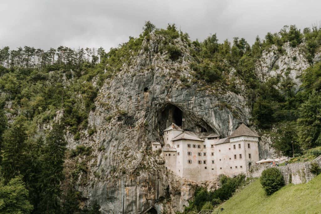 zamek predjama co zobaczyć w słowenii