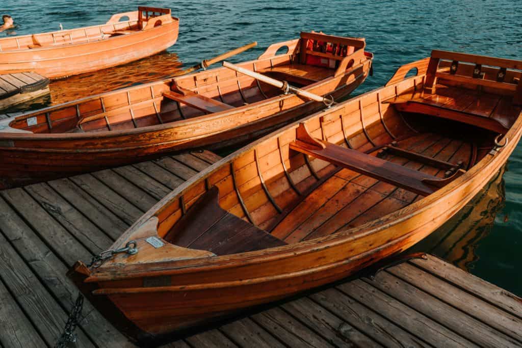 łódki nad jeziorem bled słowenia