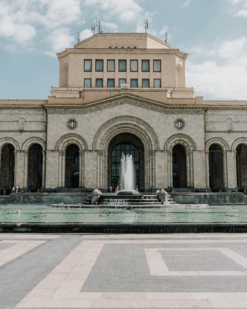 muzeum plac republiki armenia