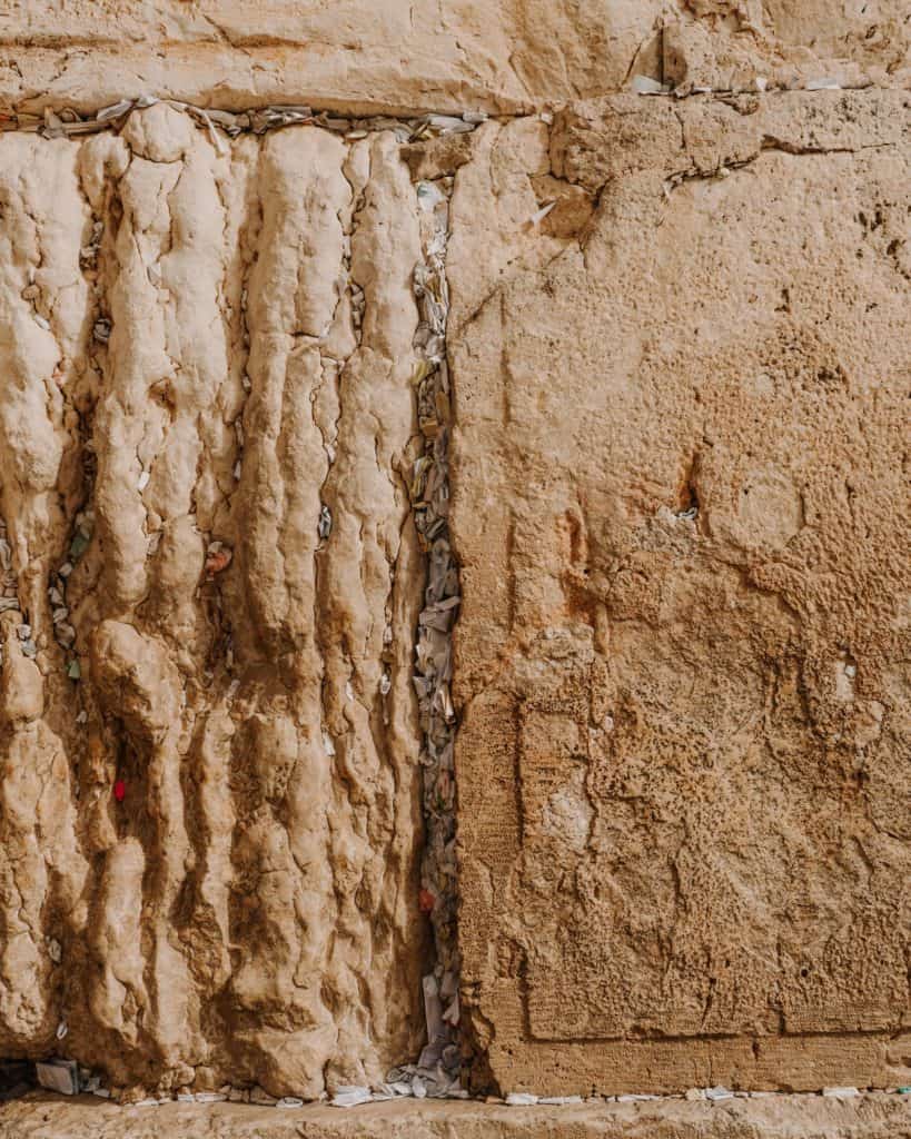 karteczki wetknięte w mur ściana płaczu jerozolima co zobaczyć